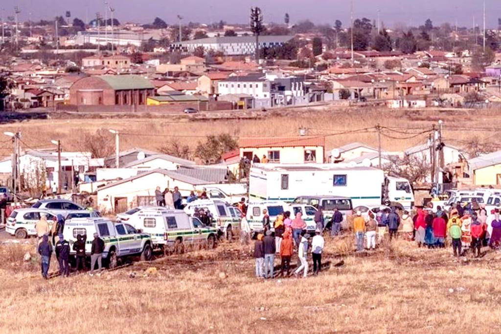 Shooting in Johannesburg South Africa 9 dead 10 injured